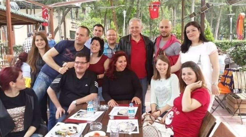 Alaşehir Meslek Mezunları Kahvaltıda Buluştu