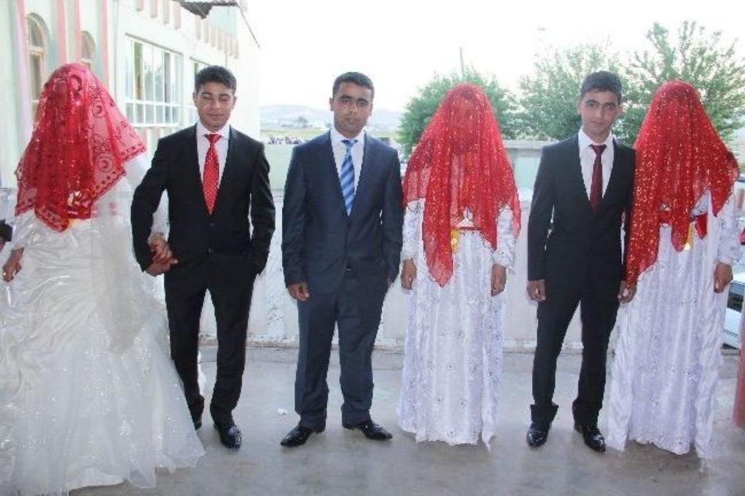 4 &Ccedil;ocuk, 4 Torun, 1 Yeğen, 9 D&uuml;ğ&uuml;n Bir Arada