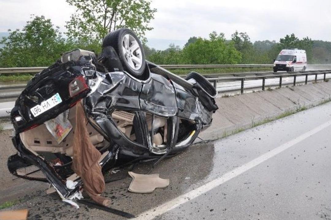 Bursa'da Yağmurla Gelen Kaza: 5 Yaralı