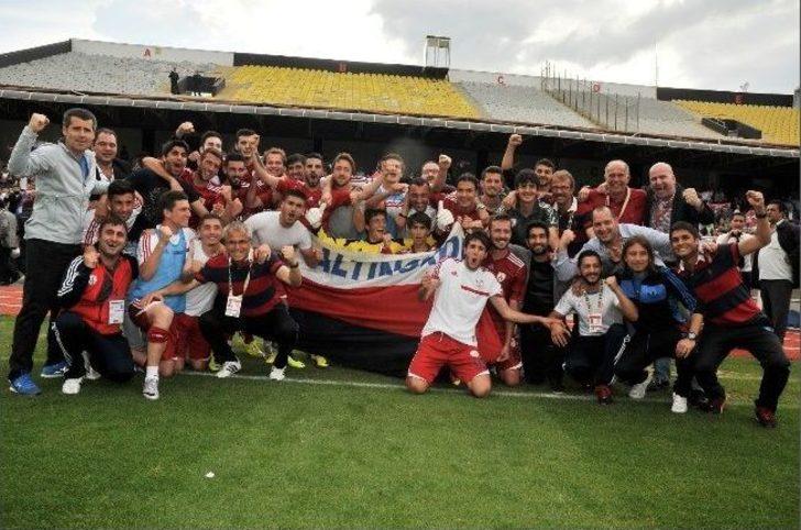 Altınordu Rekorlarla Şampiyon G4