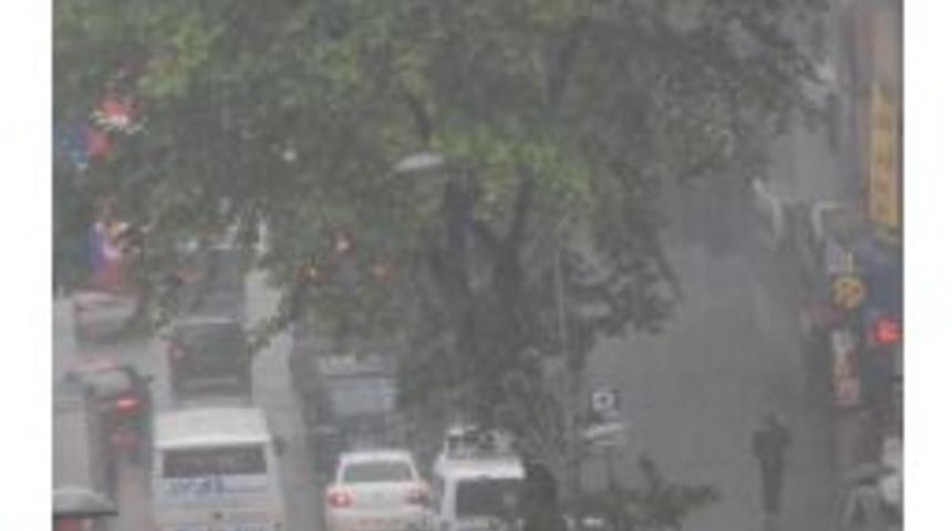 Sağanak Yağış Olumsuz Etkiledi