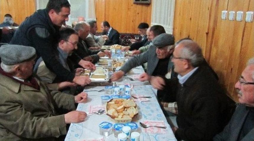 Belediye Başkanından Teşekkür Yemeği