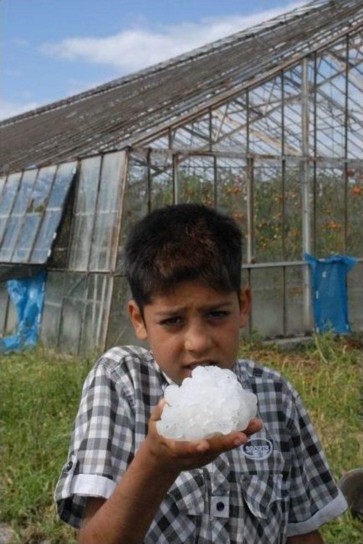 Seydikemer'de Dolu Cam Seraları Vurdu G5