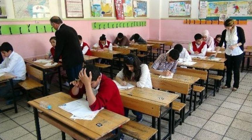 Adıyaman&rsquo;da 12 Bin 899 &Ouml;ğrenci Teog'da Ter D&ouml;kt&uuml;