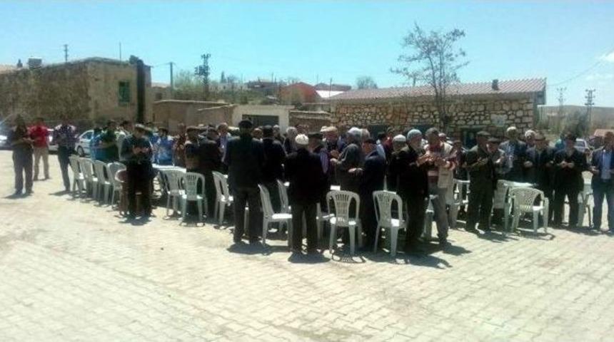 Kavuklulular Yağmur Duasına &Ccedil;ıktı