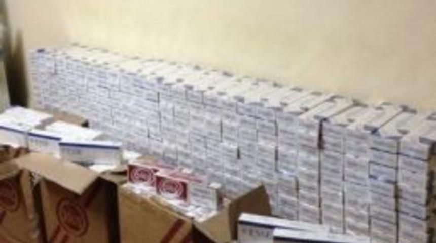 Alanya'da Otomobilde Ka&ccedil;ak Sigara Ele Ge&ccedil;irildi