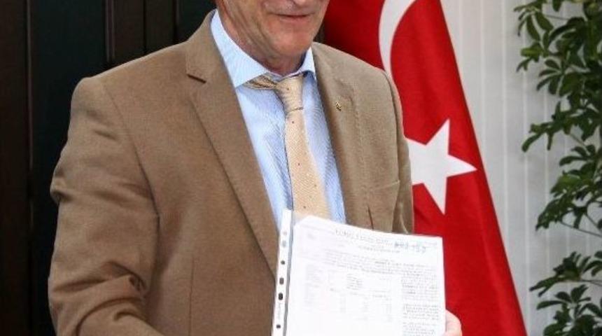 27 Yıllık Belediye Başkanı Guinnes&rsquo;e Aday