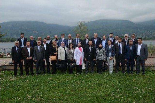 Başkan Üzülmez Belediye Meclis Üyeleriyle Bir Araya Geldi