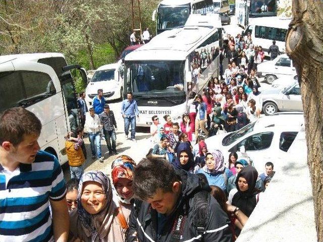 Üniversiteli Gençler, Tokat'ın Tarihi Ve Doğal Güzelliklerini Keşfetti