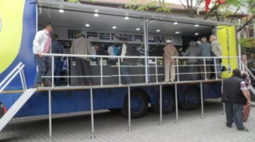 Fenerbahçe TIR'ı Alaplı'da ilgi gördü