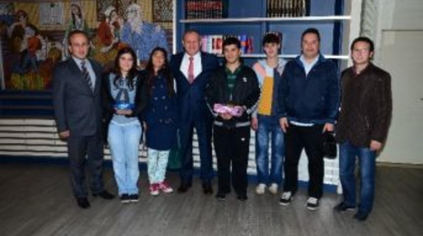 D&uuml;zce &Ouml;zel Eğitim &Ouml;ğrencilerinin Ziyareti