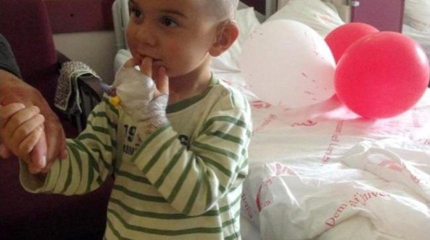 İki Yaşındaki Kağan Artık Duyabilecek