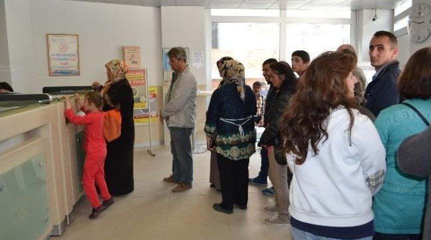 Vatandaşın Kuyruk &Ccedil;ilesi