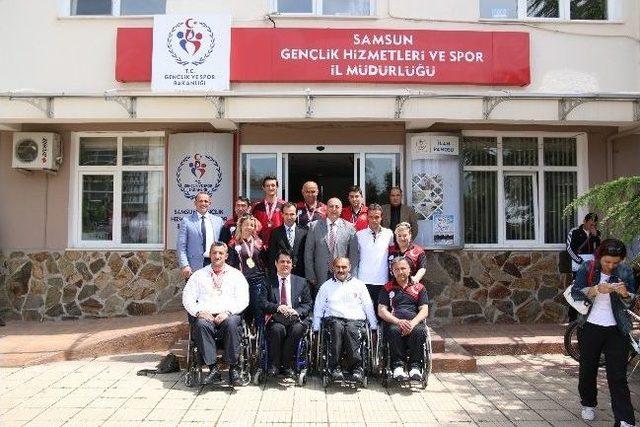 Şampiyon Engellilerden Özyurt'a Ziyaret