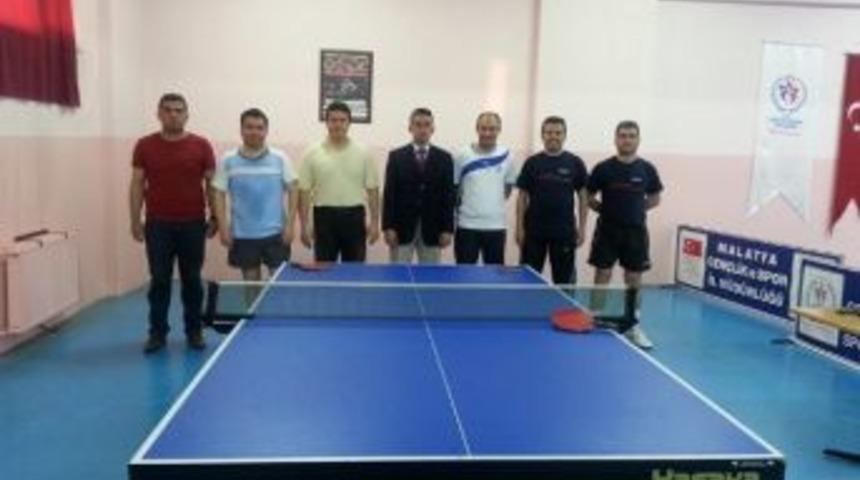 Masa Tenisi Kuruluşlar Ligi Başladı