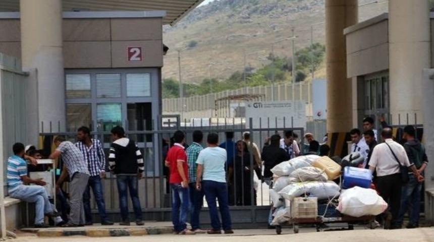 T&uuml;rkiye'ye Sığınarak Geleceklerini Kurtarıyorlar