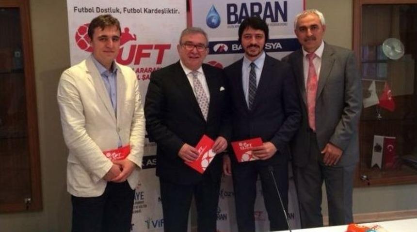 Uluslararası Futbol Şampiyonası'nda Kupa Heyecanı