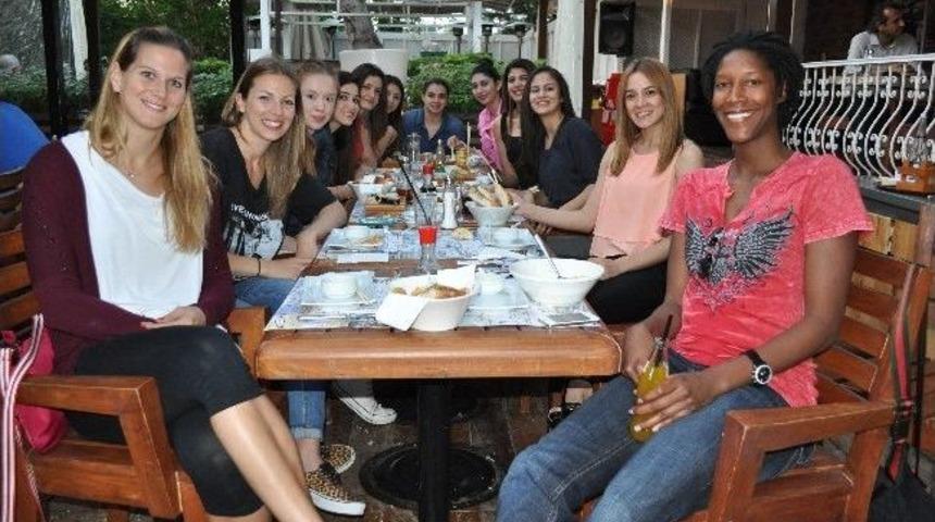 Adana Botaş'ta Sezon Sonu Yemeği