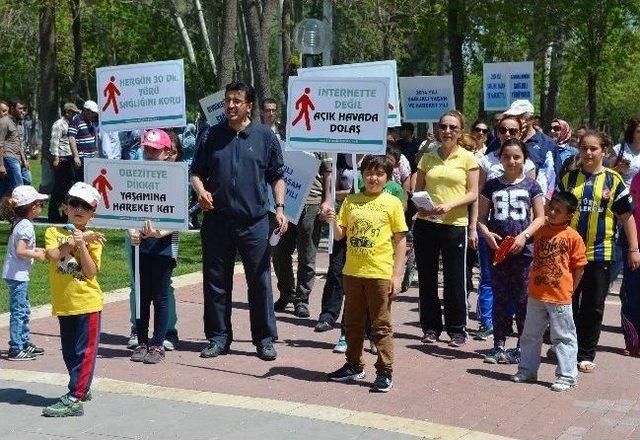 Aksaray’da Sağlıklı Yaşam Yürüyüşü