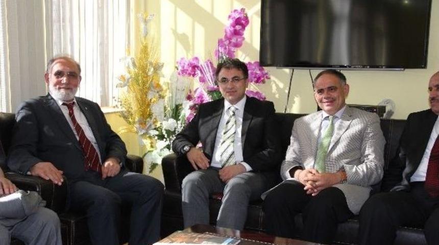 İl M&uuml;ft&uuml;s&uuml; Maraşlıgil Yahyalı Belediye Başkanını Ziyaret Etti