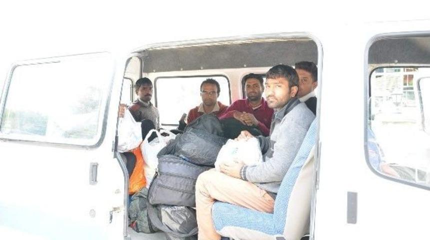 (&ouml;zel Haber) &Ccedil;orum Polisinden M&uuml;lteci Operasyonu