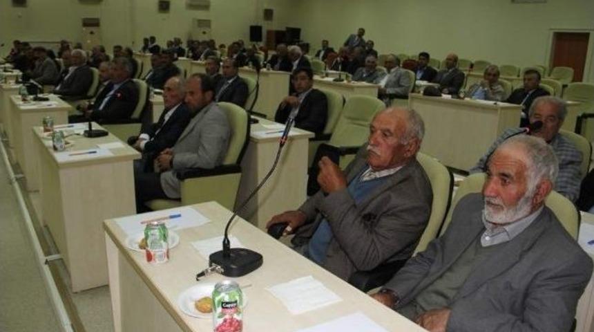 Başkan &Ouml;zg&ouml;k&ccedil;e&rsquo;den Muhtarlarla Tanışma Toplantısı