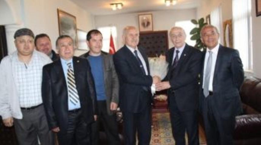 Askf&rsquo;den &Ccedil;i&ccedil;ekli Kutlama