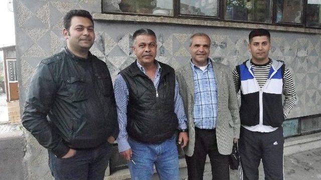 Fare Zannettiler “su Maymunu” Çıktı