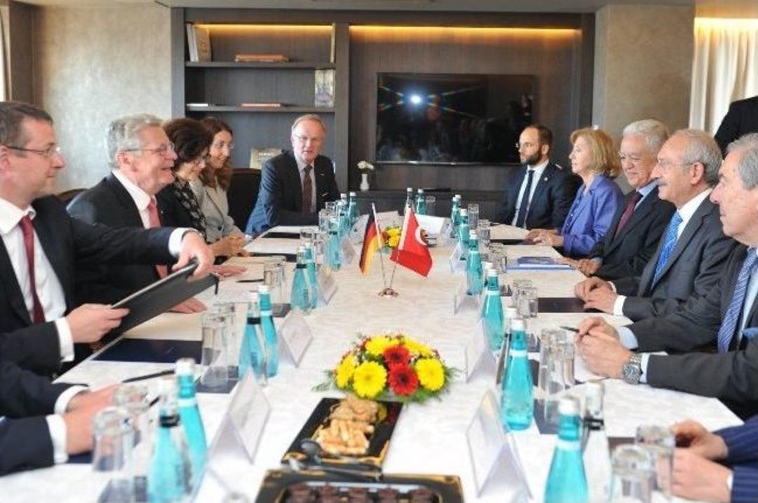 Kılı&ccedil;daroğlu, Almanya Cumhurbaşkanı Gauck İle G&ouml;r&uuml;şt&uuml;