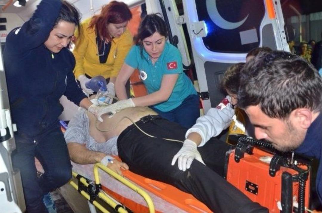 Kocaeli'de Trafik Kazası: 1 &Ouml;l&uuml;, 1 Yaralı