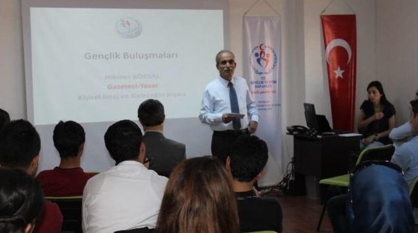 Gen&ccedil;lere &ldquo;kişisel İmaj Ve Geleceğin İnşası&rdquo; Semineri Verildi