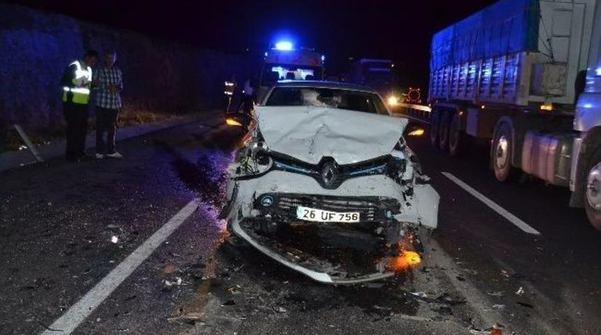 Hilvan'da Trafik Kazası: 1 Yaralı