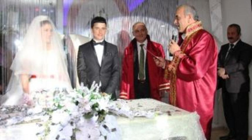 3 &Ccedil;ocuk S&ouml;z&uuml; Almadan C&uuml;zdanı Vermedi