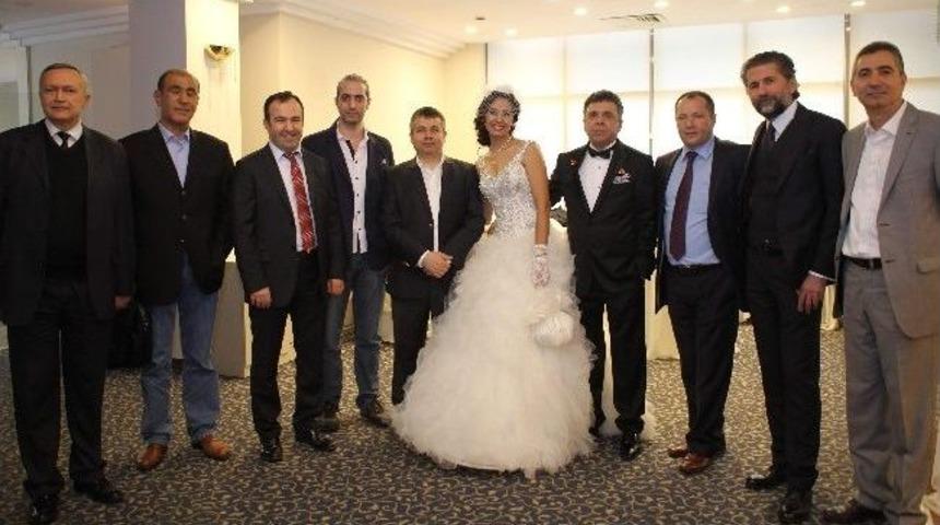 İstanbul&rsquo;daki Aydınlıları Buluşturan Nikah