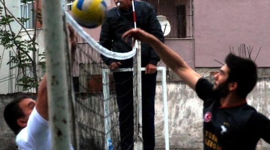 Kaymakamlık Voleybol Turnuvası Başladı