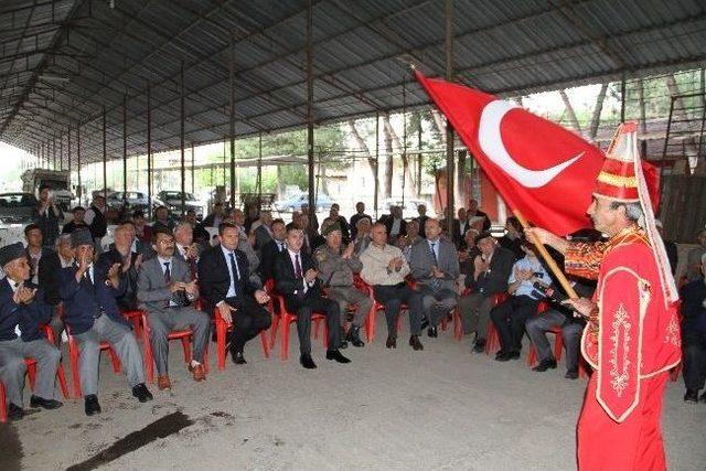 Köprübaşı'nda Mehteranlı Asker Uğurlama