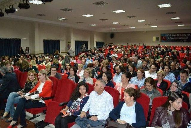 Nilgün Belgün Çerkezköy’de Sahne Aldı