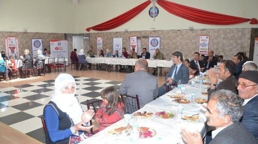 &Ccedil;aldıran&rsquo;da 23 Aileye Yardım