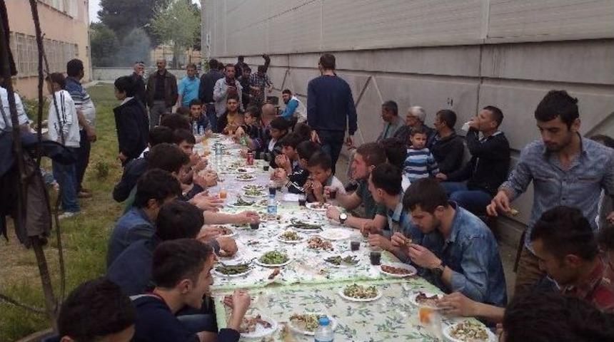 Aziziyesporlular Mangal Partisinde Buluştu