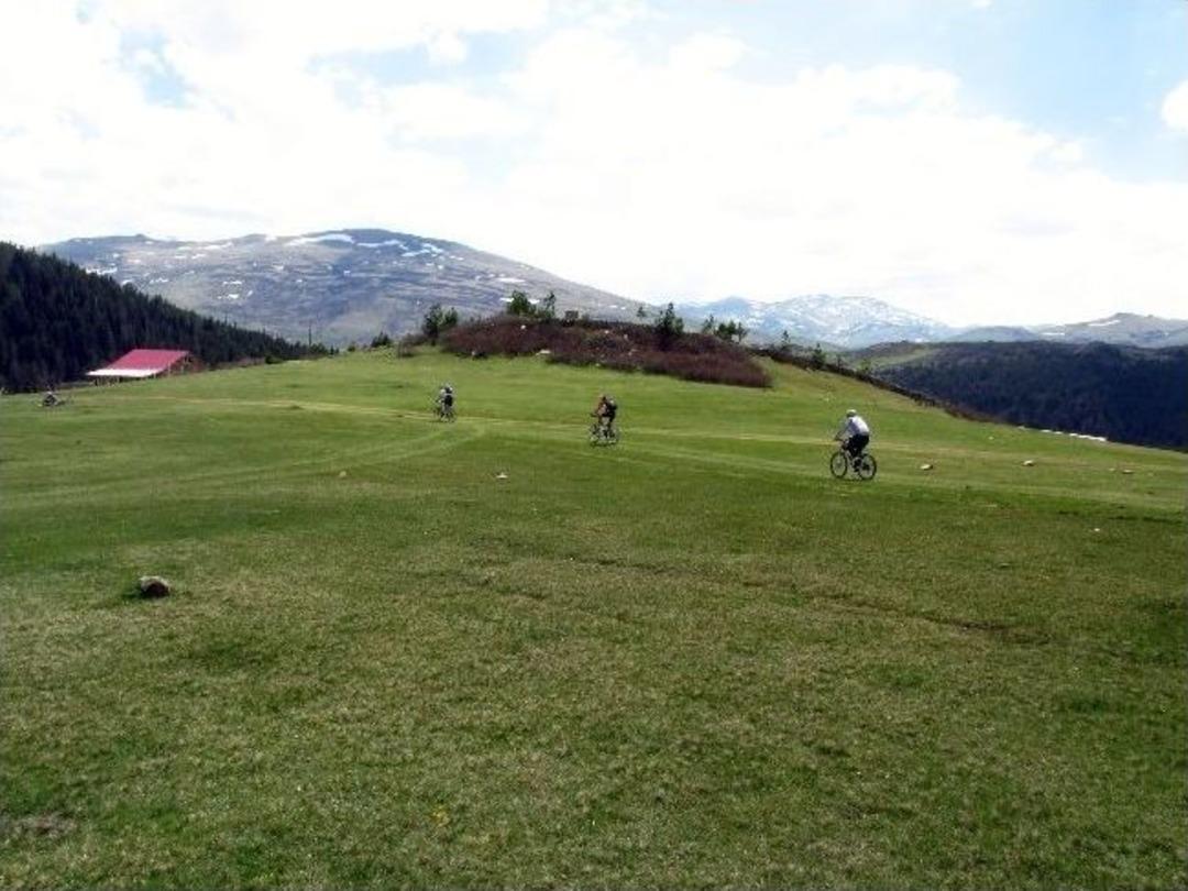 Bisiklet Safari Keşif Gezileri D&uuml;zenliyor