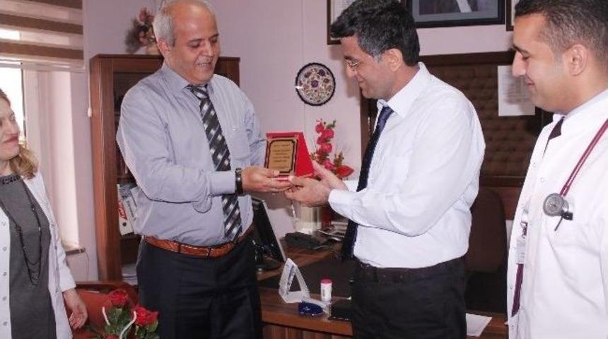 Tomografi Cihazı Geldi Başhekim Gitti