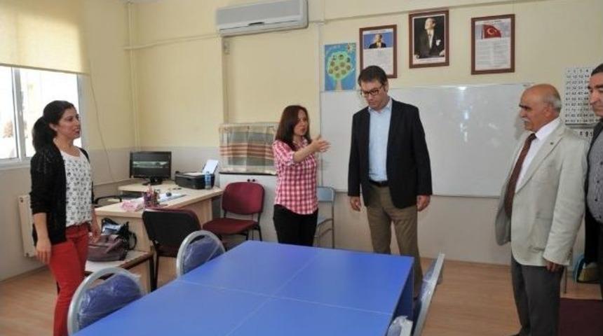 Başkan Piriştina'dan Engelliye &Ouml;zel Destek