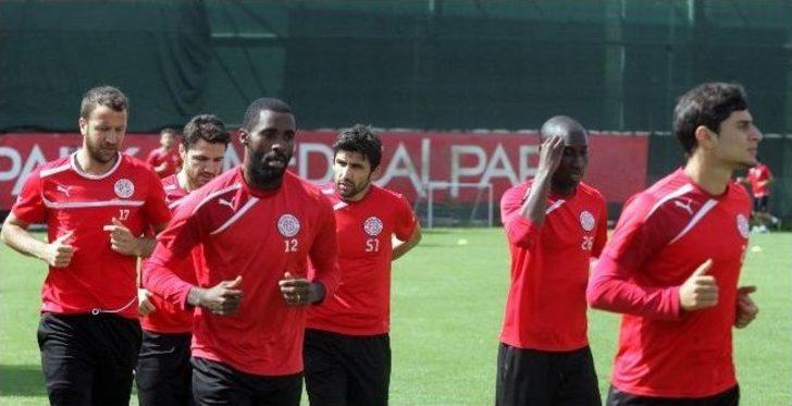 Medical Park Antalyaspor, Elazığspor Maçının Hazırlıklarını Sürdürdü G1