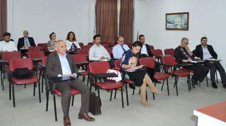 Alanya'da Avukatlara Arabuluculuk Semineri Veriliyor