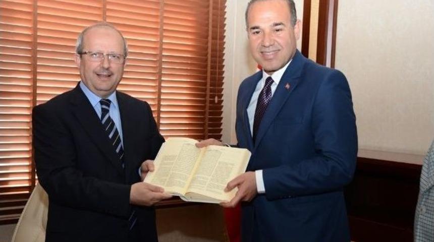 M&uuml;ft&uuml; G&ouml;kce'den S&ouml;zl&uuml;&rsquo;ye Ziyaret