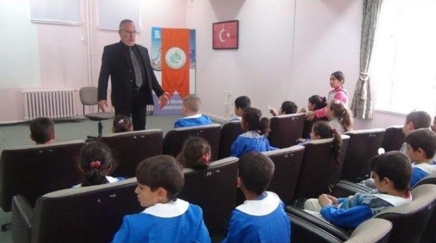 Edirne Belediyesinden &Ccedil;ocuklara Masal Etkinliği