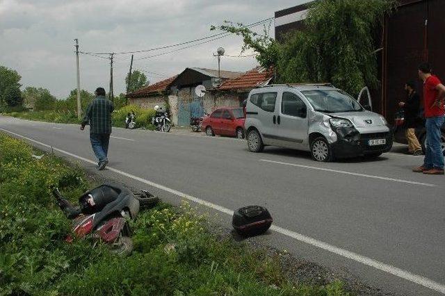 Elektrikli Bisiklete Hep Beraber Binen 3 Çocuk Yaralandı