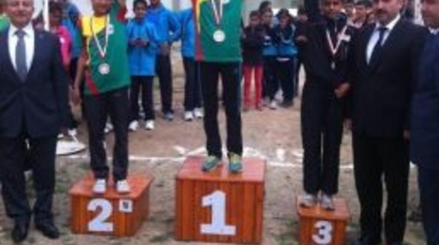 Gen&ccedil;likspor T&uuml;rkiye Şampiyonasında