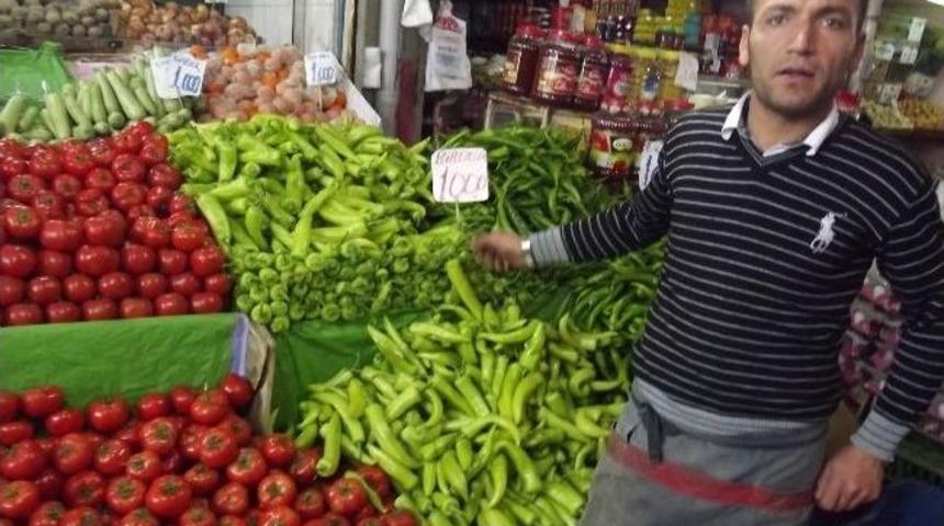 Sebzedeki Fiyat D&uuml;ş&uuml;kl&uuml;ğ&uuml; T&uuml;keticiye Yarıyor