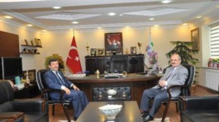 Gebze Kaymakamı Arslan'dan Başkan Karabacak&rsquo;a Tebrik Ziyareti
